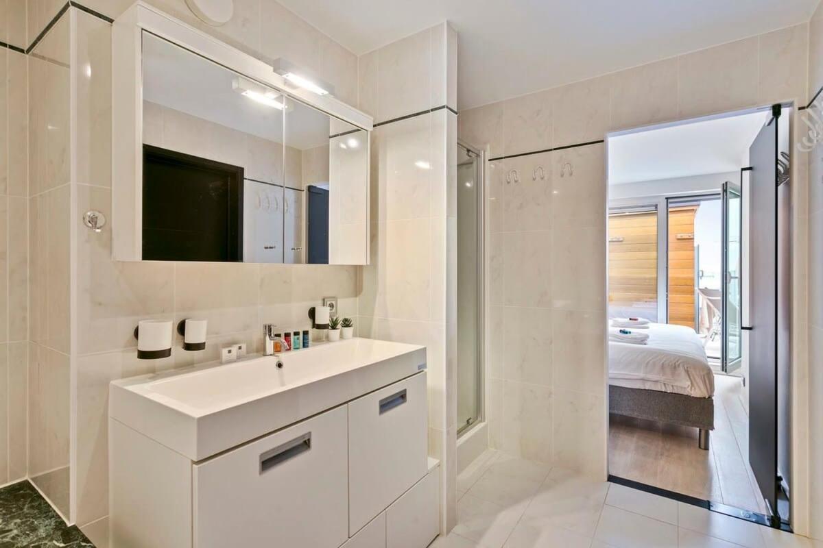 Apartamento Modern Penthouse With Stunning Sea-View, Sauna And 2 Large Terraces! Knokke-Heist Exterior foto