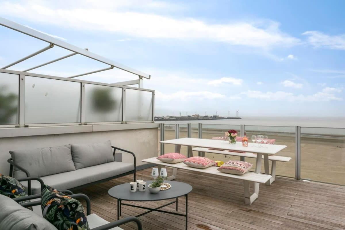 Apartamento Modern Penthouse With Stunning Sea-View, Sauna And 2 Large Terraces! Knokke-Heist Exterior foto